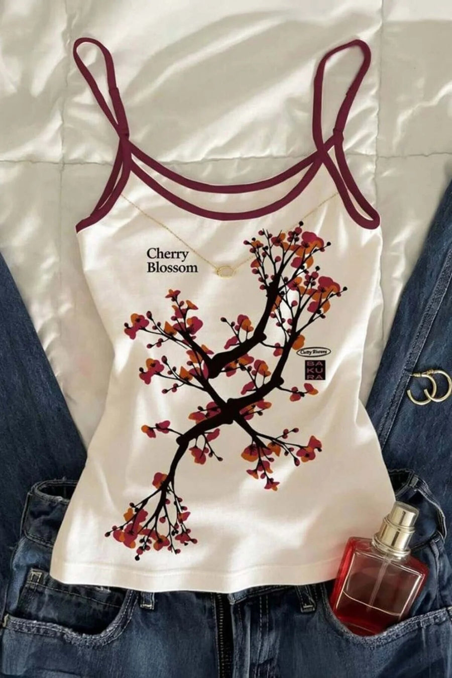 Beyaz Cherry Blossom Kırmızı Şerit Yaka Y2K Kısa Kollu Crop - None Wear
