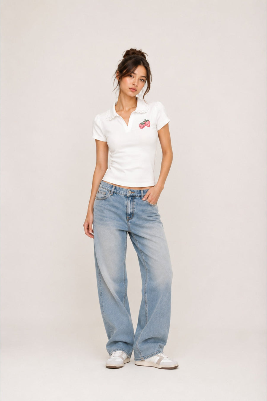 Beyaz Strawberry Dantel Yaka Detaylı Y2K Kısa Kollu Crop - None Wear